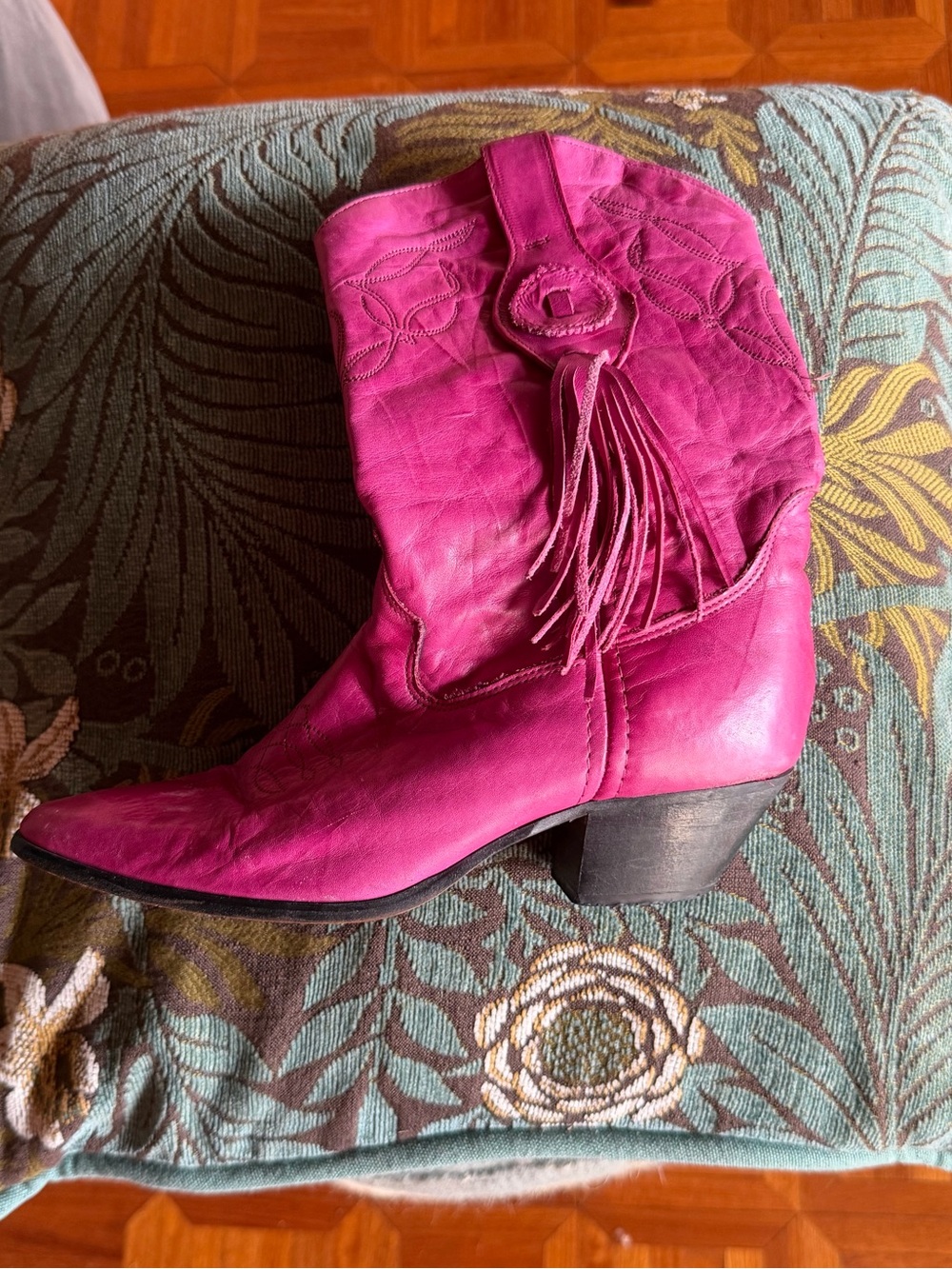 Vintage LAREDO Hot Pink Concho fringe detail heeled cowboy boots